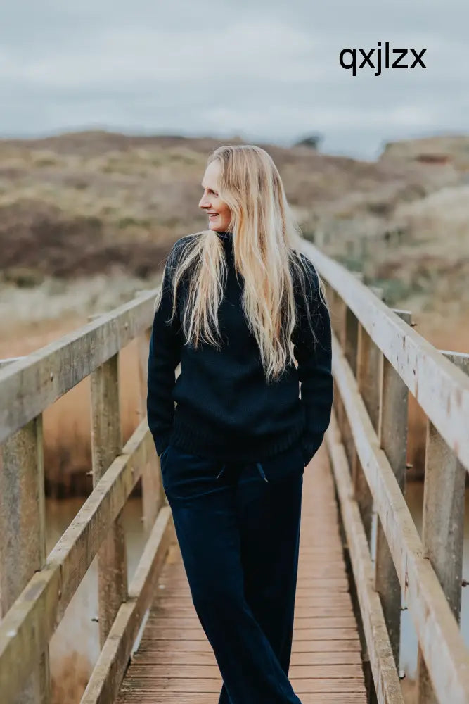 Stretch Velvet Wide Leg Jogging Bottoms | Navy - Womens Jogging Bottoms